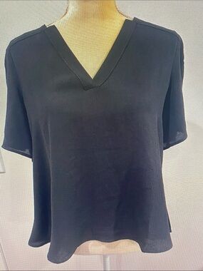 CAbi Black V-Neck Short Sleeve Tee Top